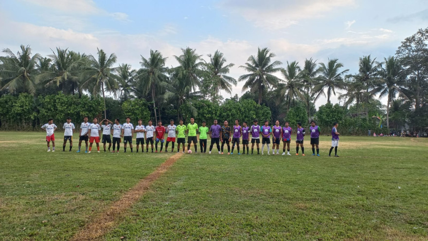 TURNAMEN SEPAKBOLA BINAKARYA CUP DESA SUKAJAYA RESMI DIBUKA
